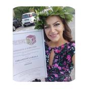 Forte di insegnamento in classe, attualmente docente alle scuole superiori, mi propongo come insegnante aiuto compiti.